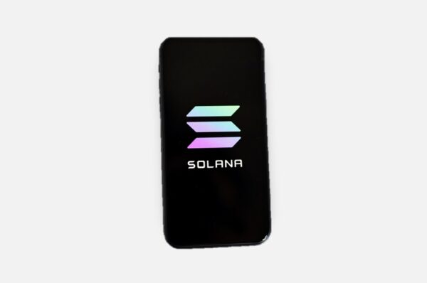 Solana Saga Android Web3 Mobile Phone Price in USA